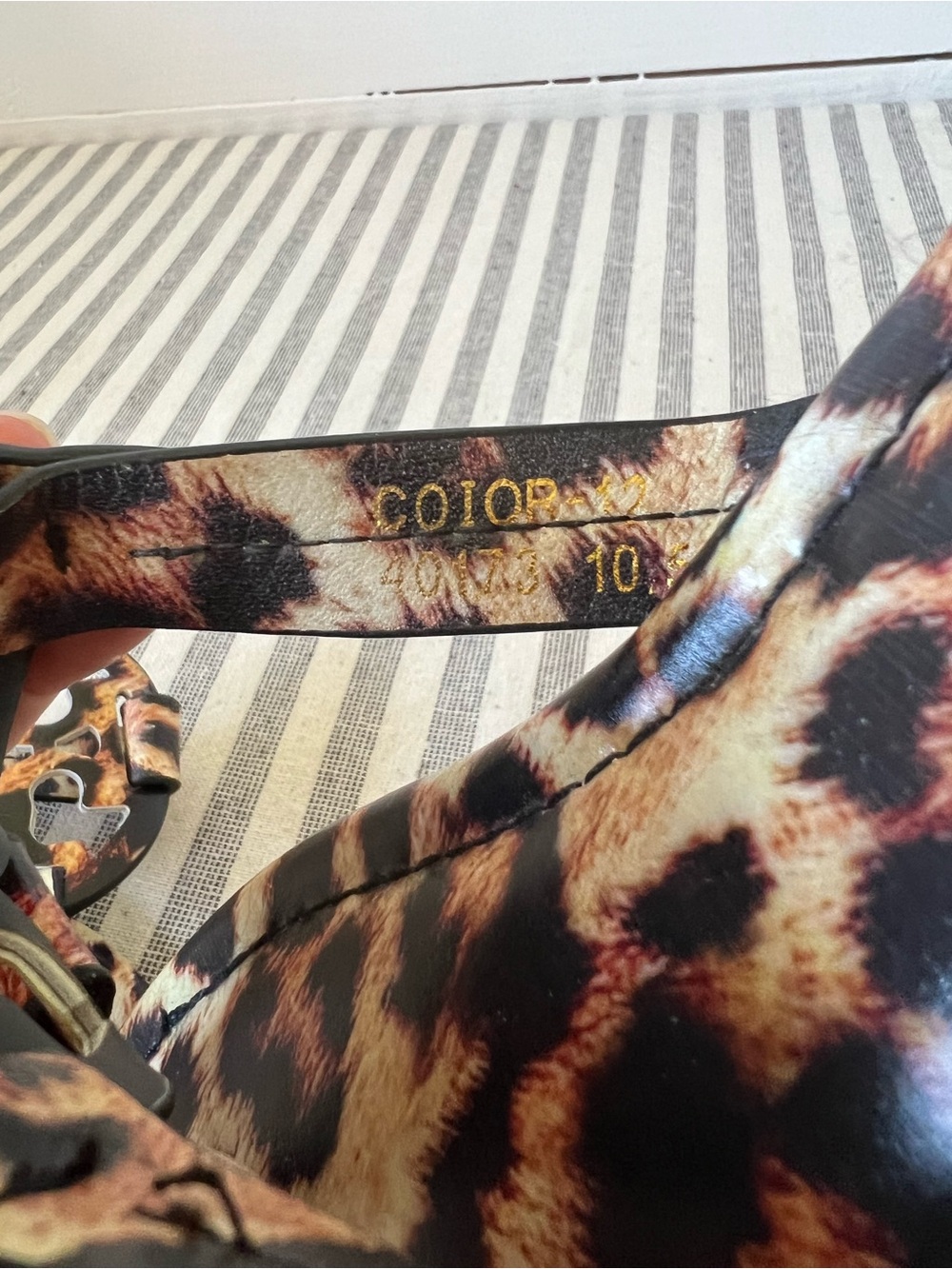 Tory Burch MILLER PRINTED PATENT SANDAL in Leopard print - Picture 7 of 8